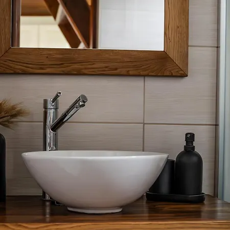 Alpesi faház Countryside With Mountain View