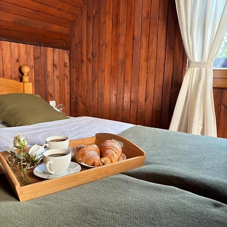 Countryside With Mountain View Alpesi faház