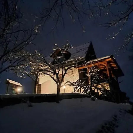 Countryside With Mountain View Alpesi faház Lukovica pri Domžalah